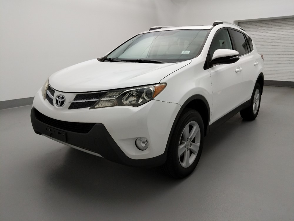 Used 2013 Toyota RAV4 Driver Front Bumper