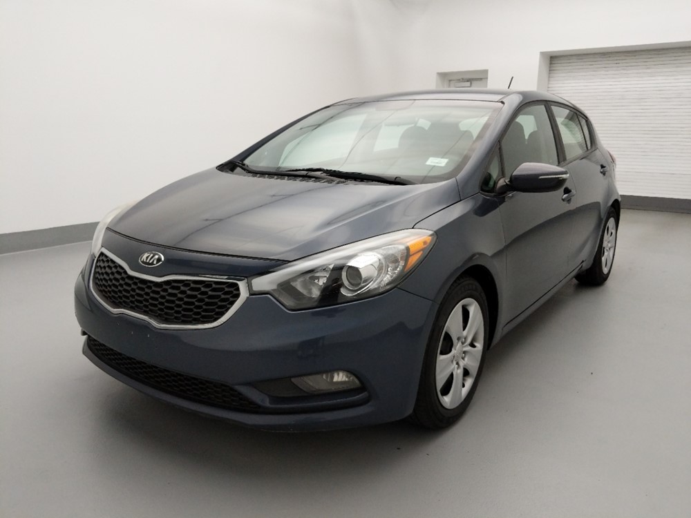 Used 2016 Kia Forte5 Driver Front Bumper