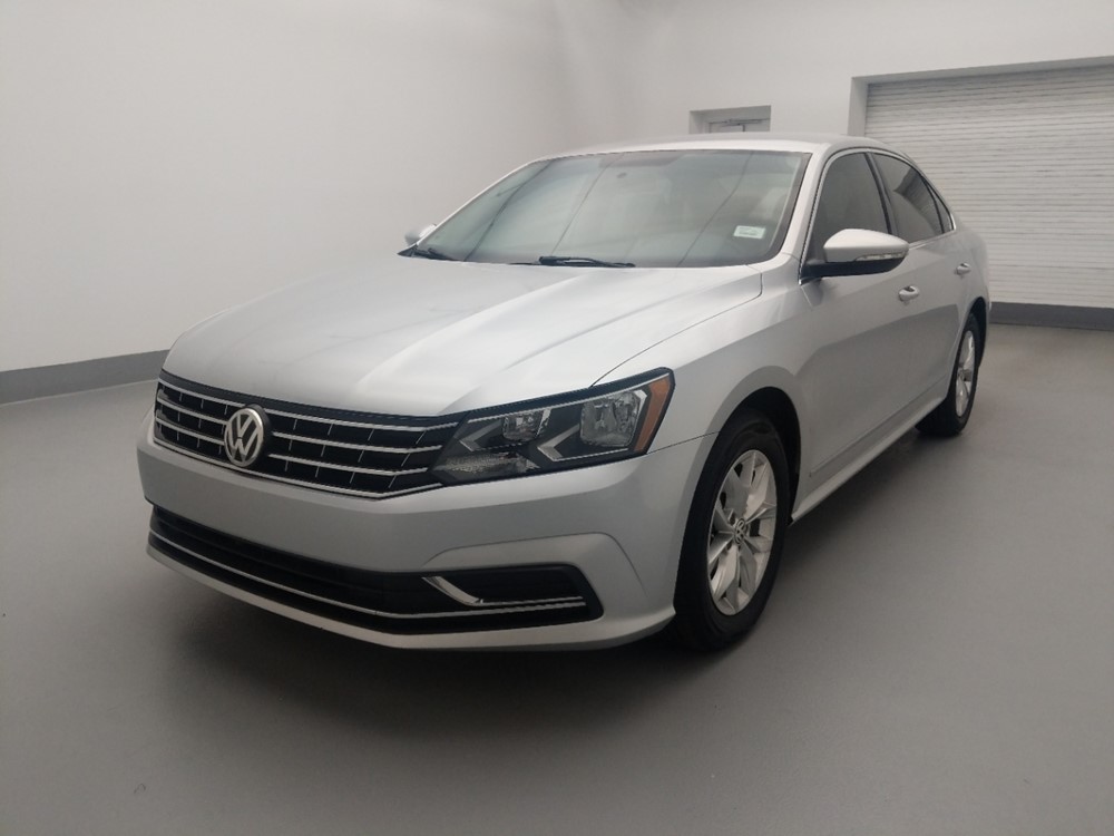 Used 2017 Volkswagen Passat Driver Front Bumper
