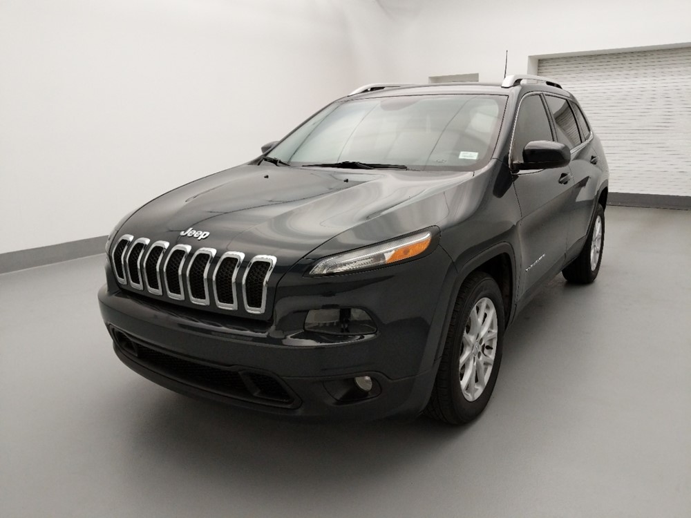 Used 2018 Jeep Cherokee Driver Front Bumper