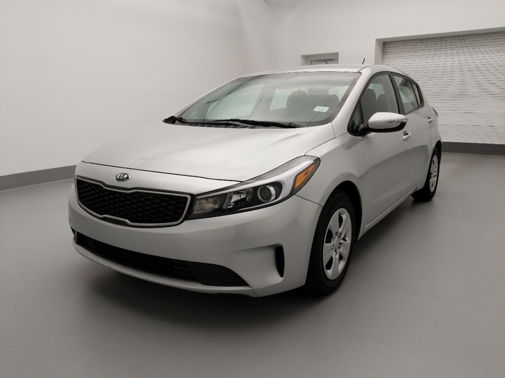 Used 2017 Kia Forte5 Driver Front Bumper