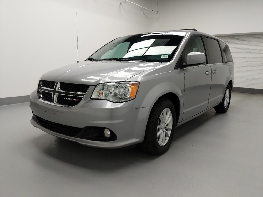 Used 2018 Dodge Grand Caravan Driver Front Bumper