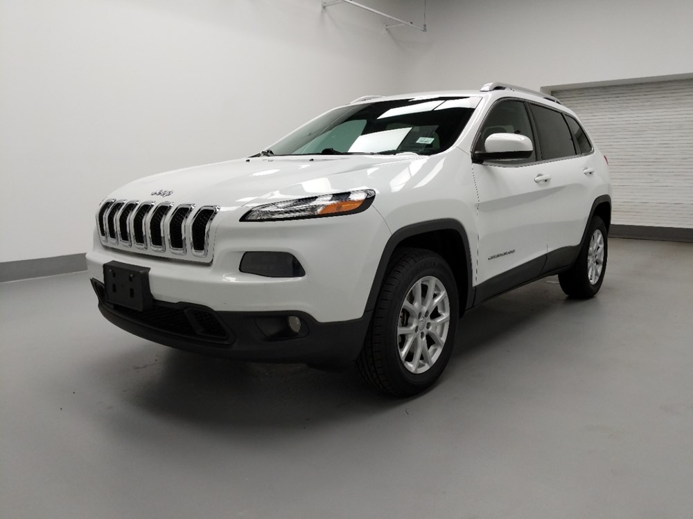 Used 2015 Jeep Cherokee Driver Front Bumper