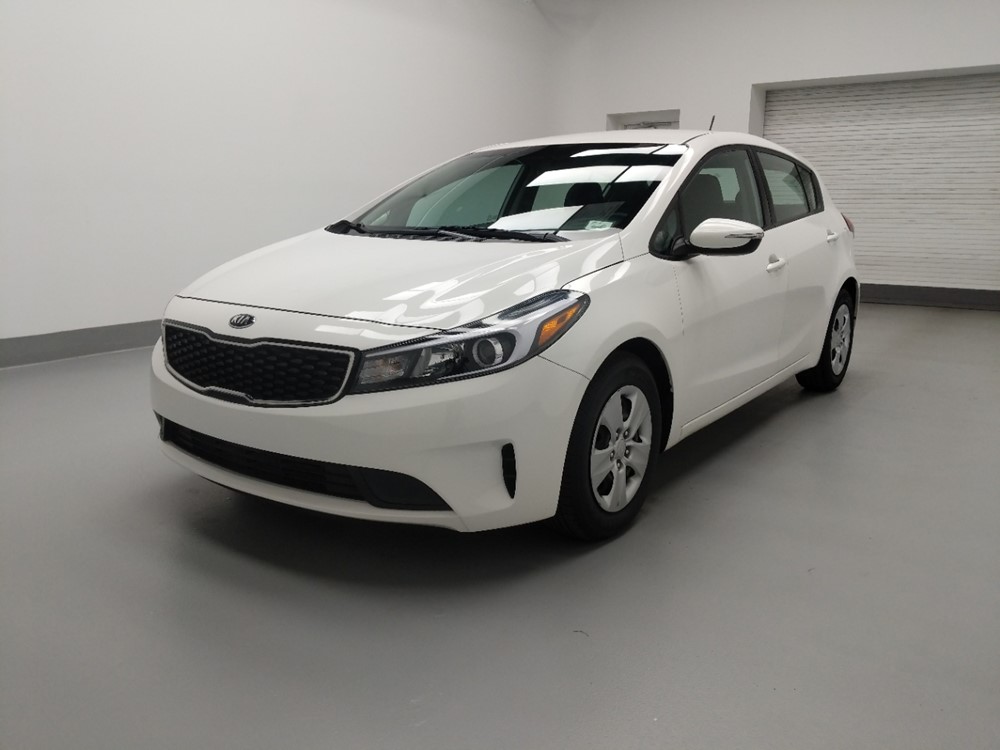 Used 2017 Kia Forte5 Driver Front Bumper