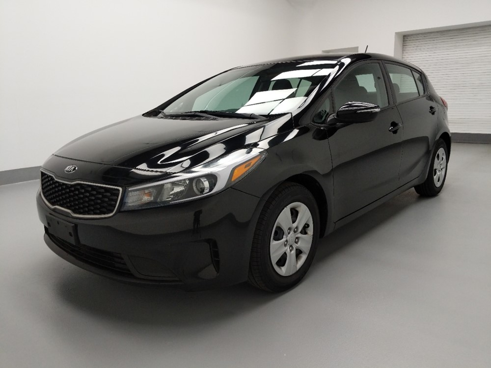 Used 2017 Kia Forte5 Driver Front Bumper
