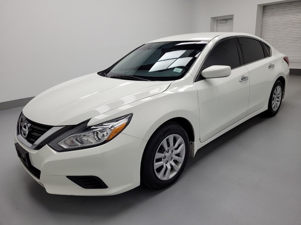 Used 2018 Nissan Altima Driver Front Bumper