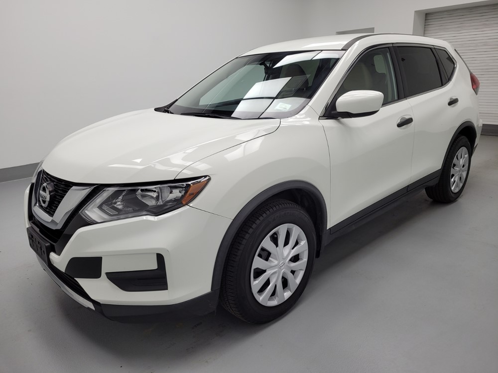 Used 2017 Nissan Rogue Driver Front Bumper