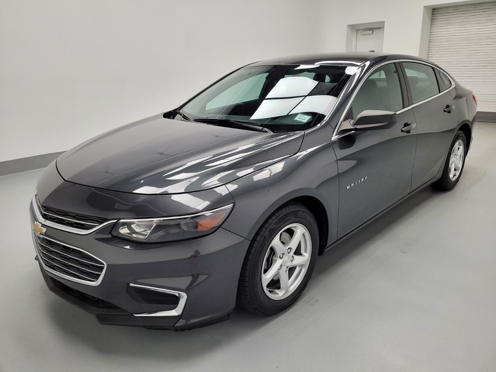 Used 2017 Chevrolet Malibu Driver Front Bumper