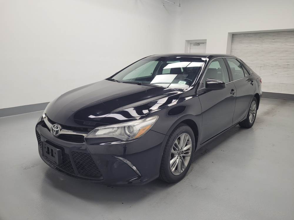 Used 2016 Toyota Camry Driver Front Bumper