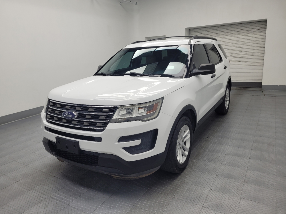 Ford Explorer's photo