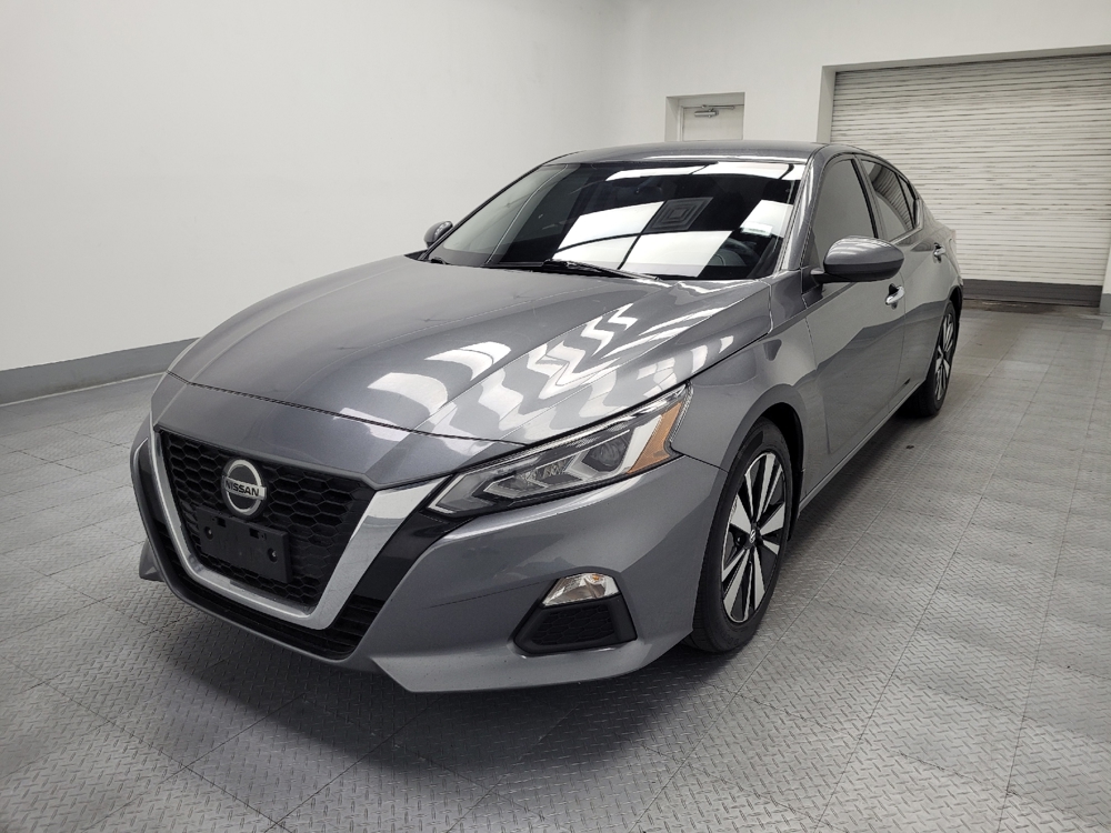 2022 Nissan Altima SV