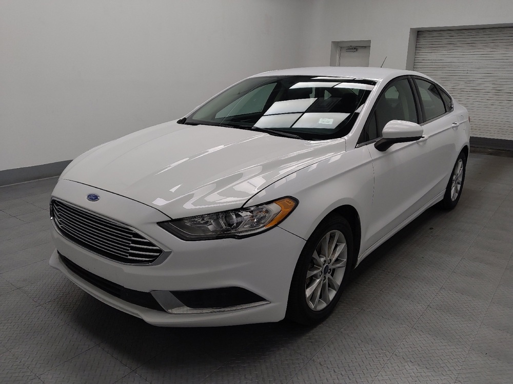2017 Ford Fusion SE's photo