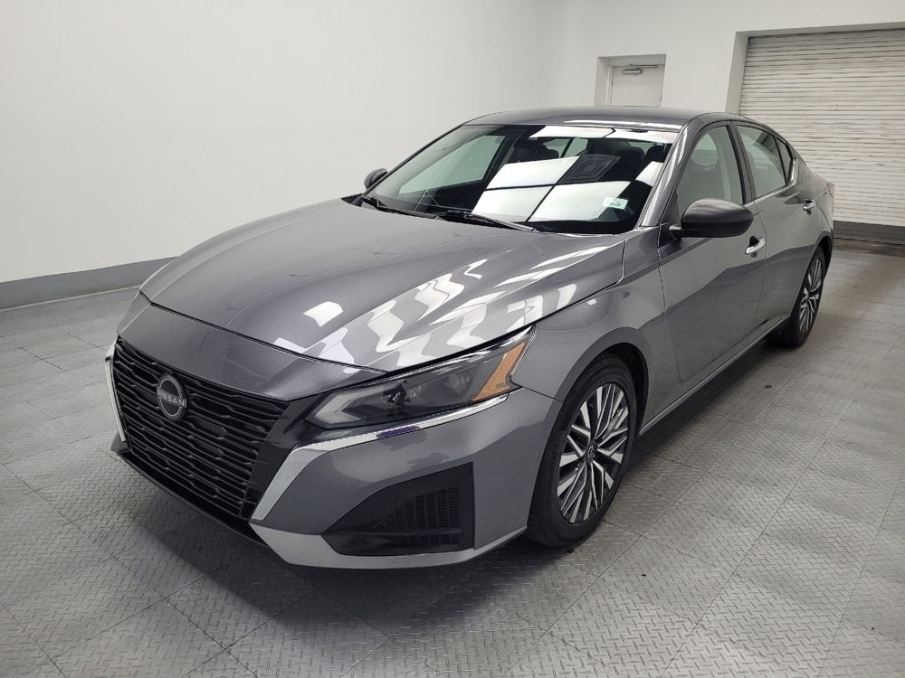 2024 Nissan Altima SV's photo