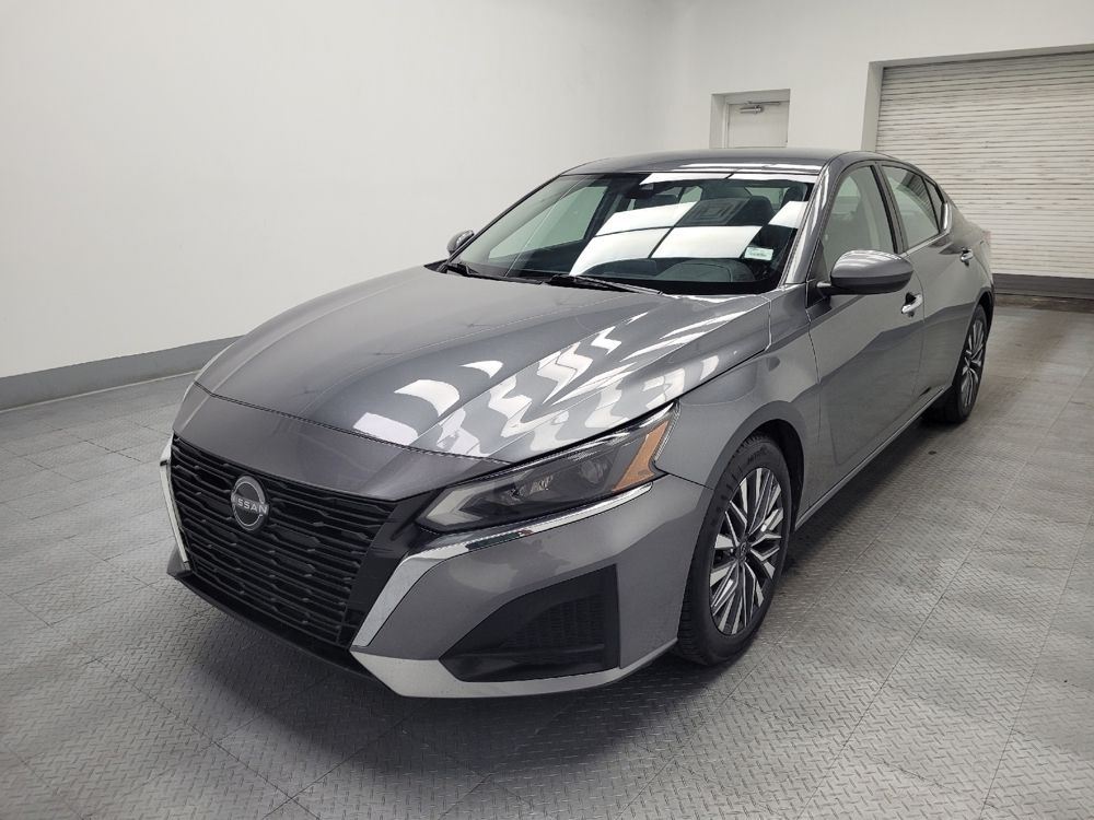 2023 Nissan Altima SV