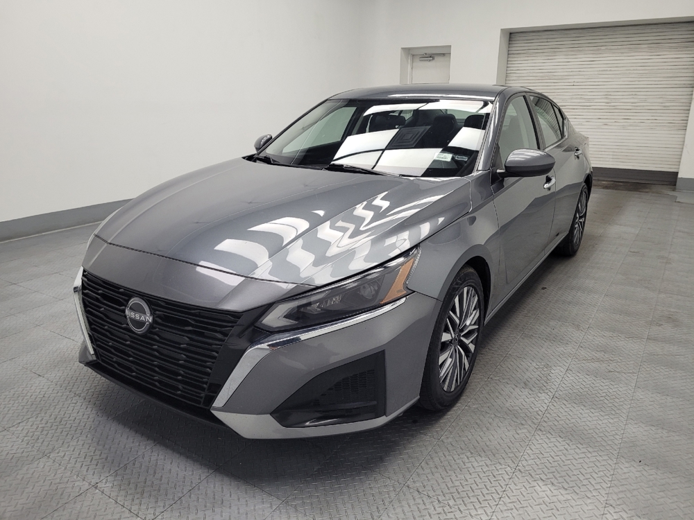 2023 Nissan Altima SV