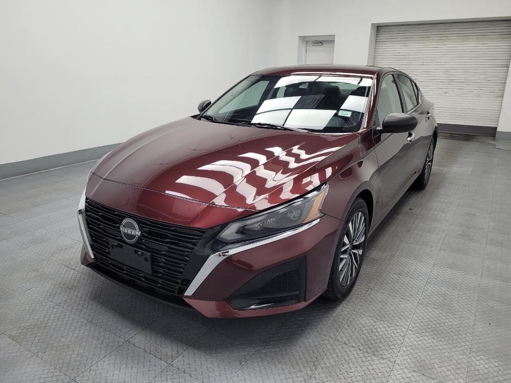 2024 Nissan Altima SV's photo