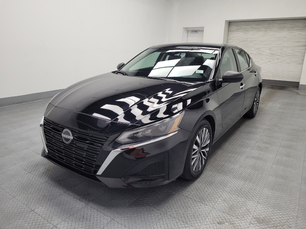 2024 Nissan Altima SV's photo