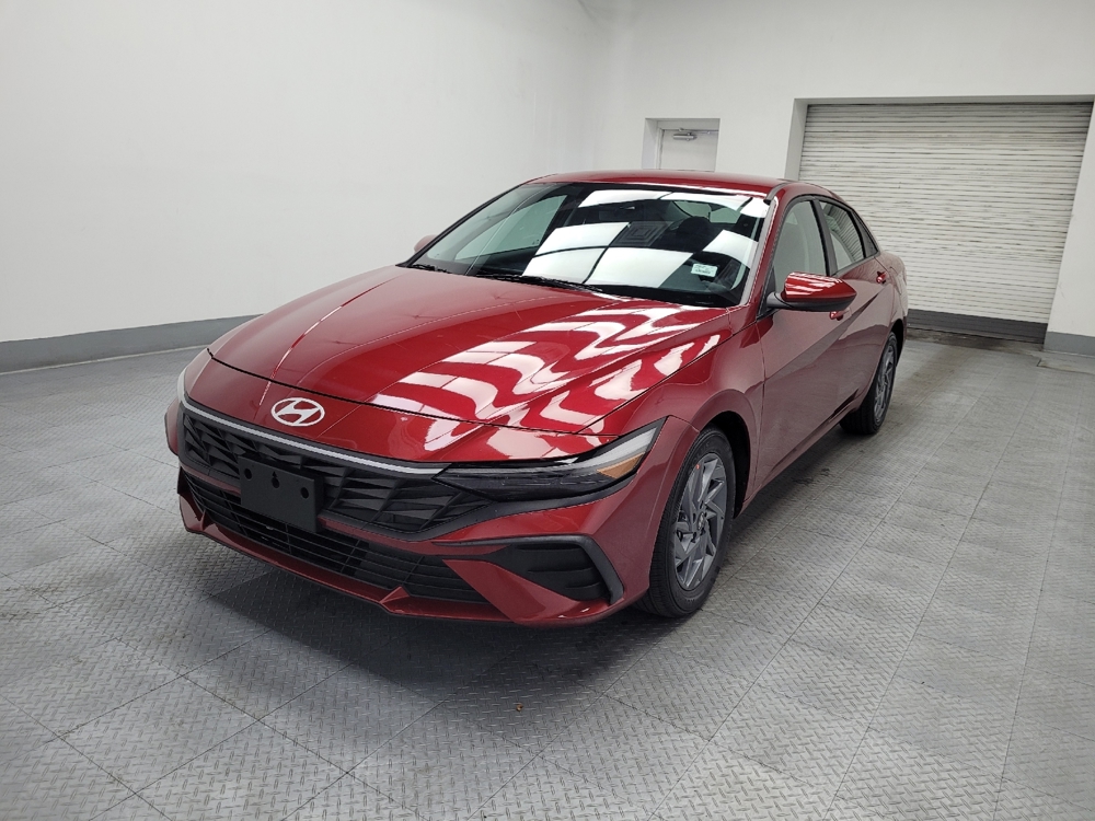 2024 Hyundai Elantra SEL's photo