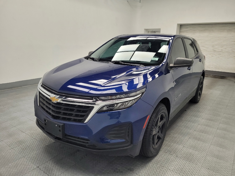 2022 Chevrolet Equinox LS's photo