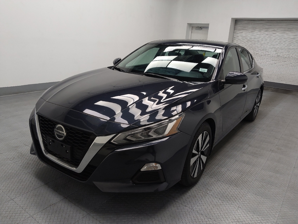 2022 Nissan Altima SV's photo