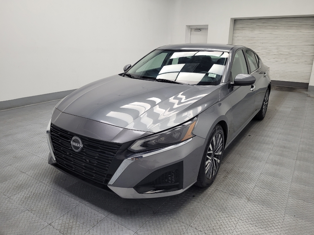 2023 Nissan Altima SV
