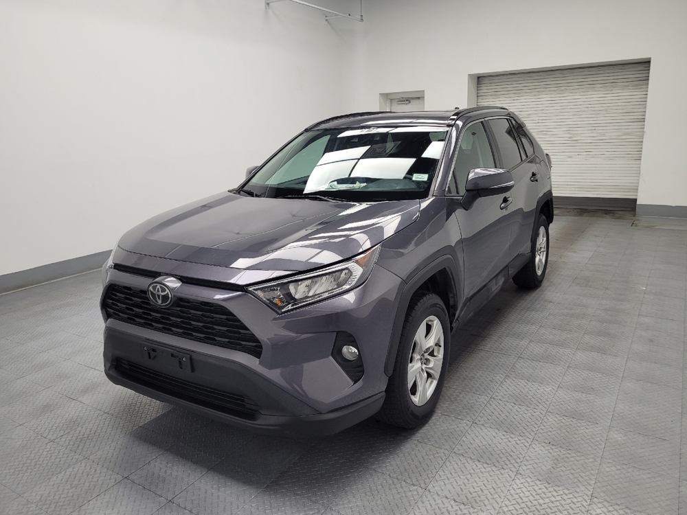 2019 Toyota RAV4 XLE's photo