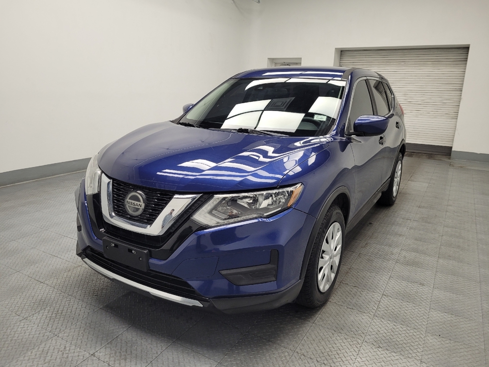 2019 Nissan Rogue S's photo