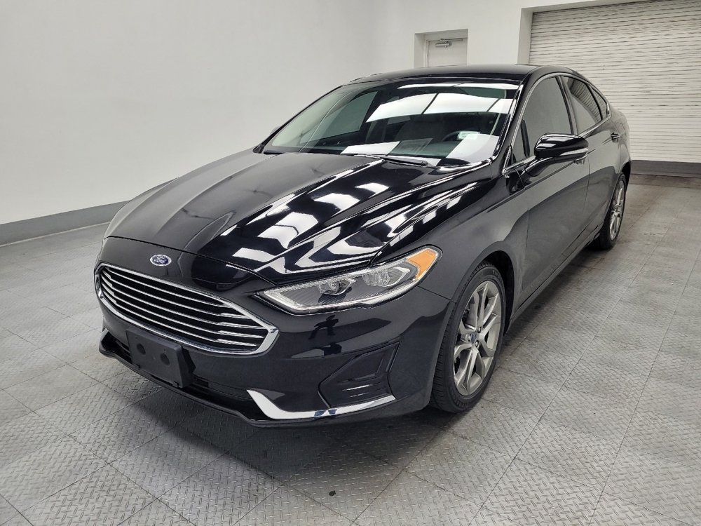 2019 Ford Fusion SEL's photo