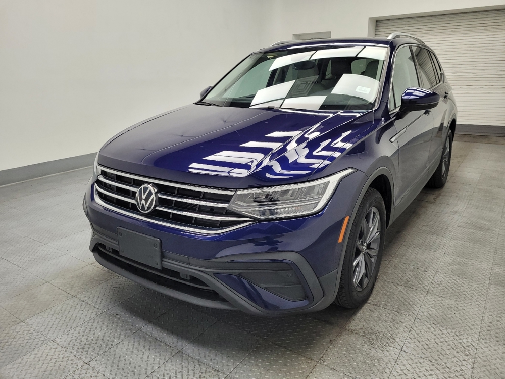 2022 Volkswagen Tiguan SE's photo
