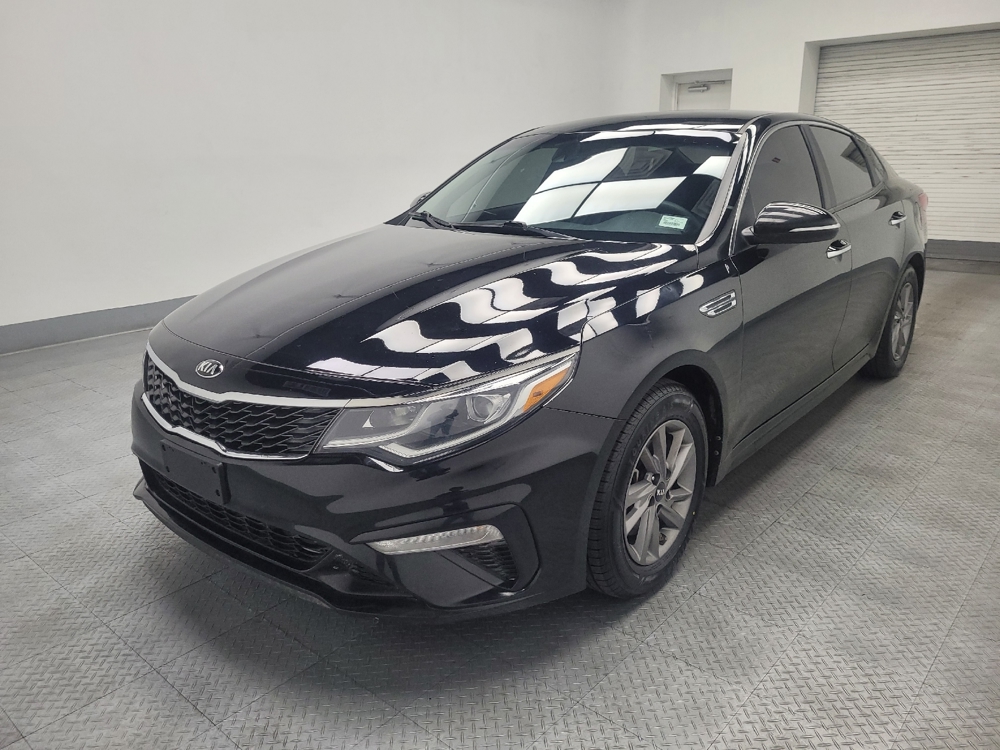 2020 Kia Optima LX's photo