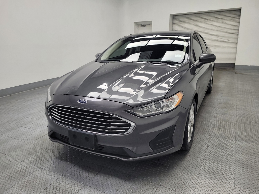 2020 Ford Fusion SE's photo
