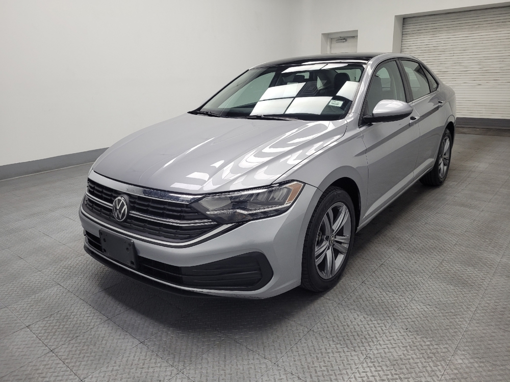 2024 Volkswagen Jetta SE's photo