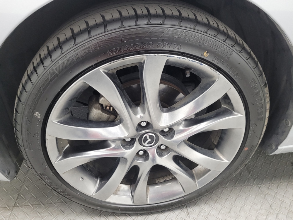 2017 Mazda Mazda6 i Grand Touring - Photo 24