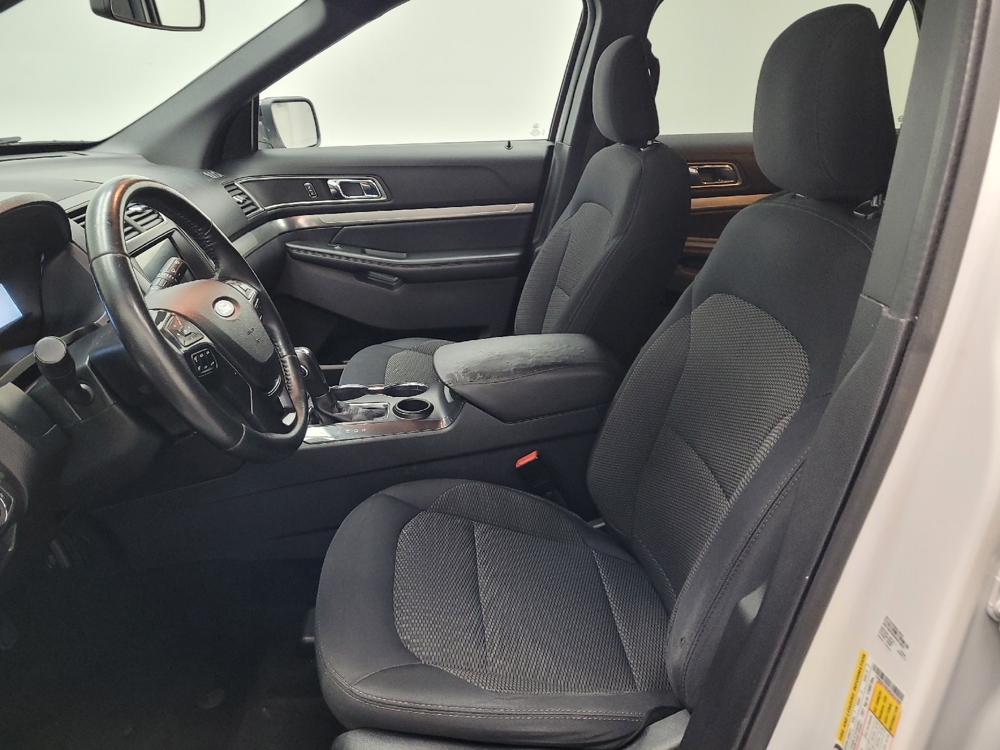 2019 Ford Explorer XLT - Photo 13