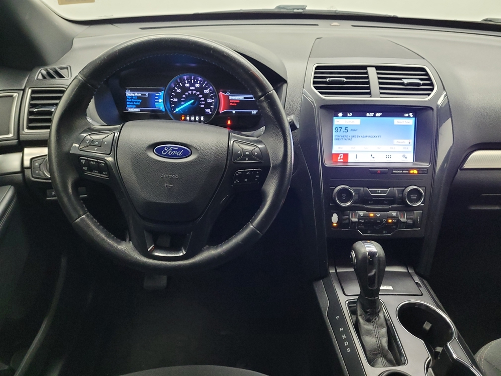 2019 Ford Explorer XLT - Photo 17
