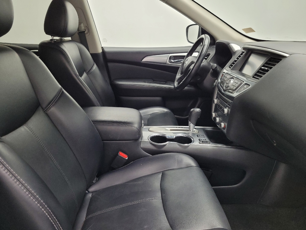2019 Nissan Pathfinder SL - Photo 16