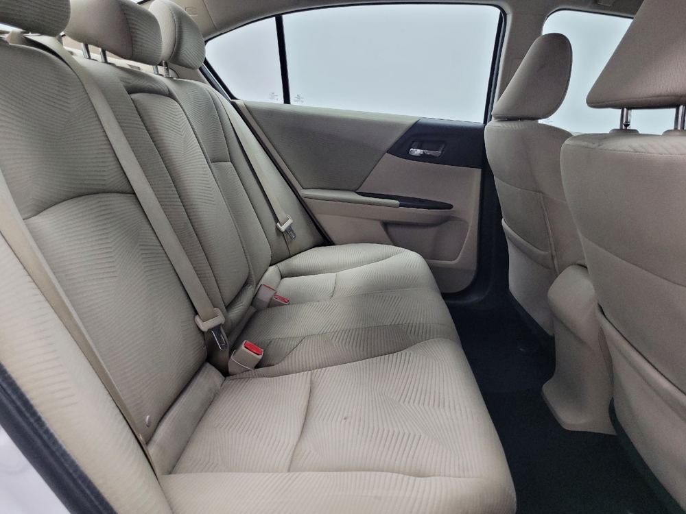 2017 Honda Accord LX - Photo 15