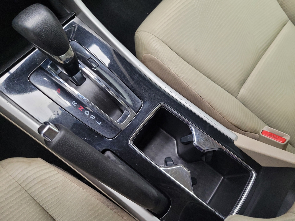 2017 Honda Accord LX - Photo 20