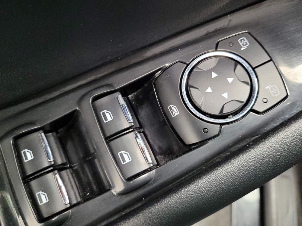 2017 Ford Edge SEL - Photo 21
