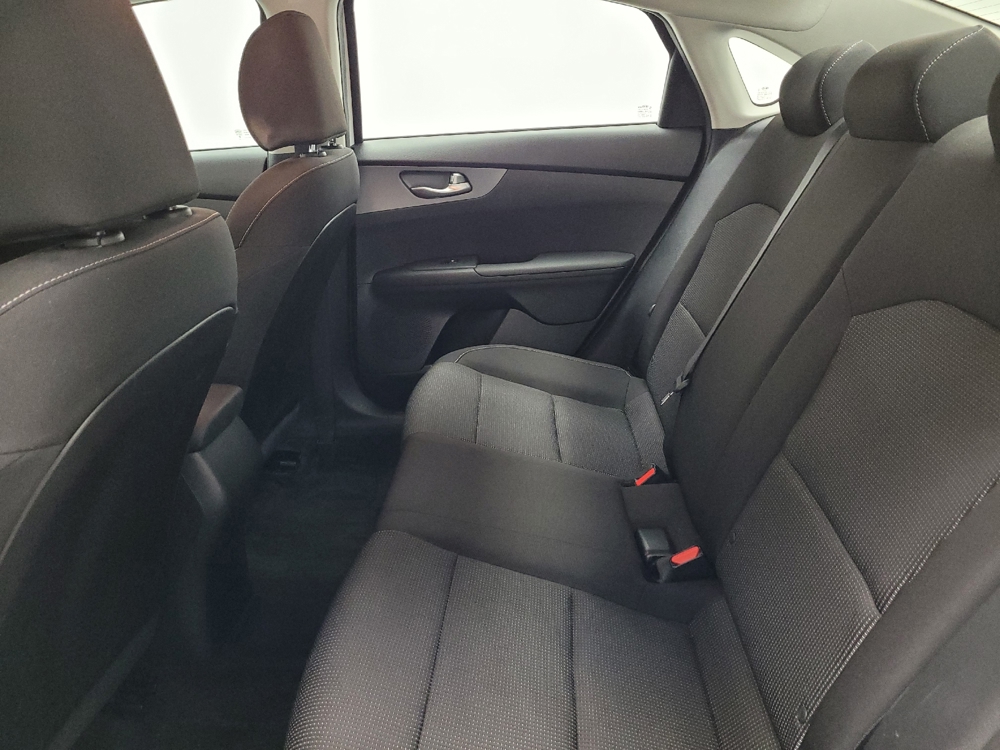 2019 Kia FORTE LXS - Photo 14