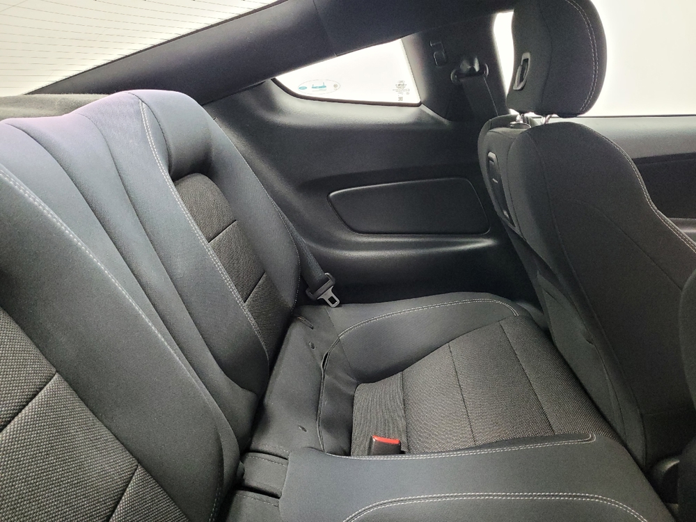 2017 Ford Mustang V6 - Photo 15