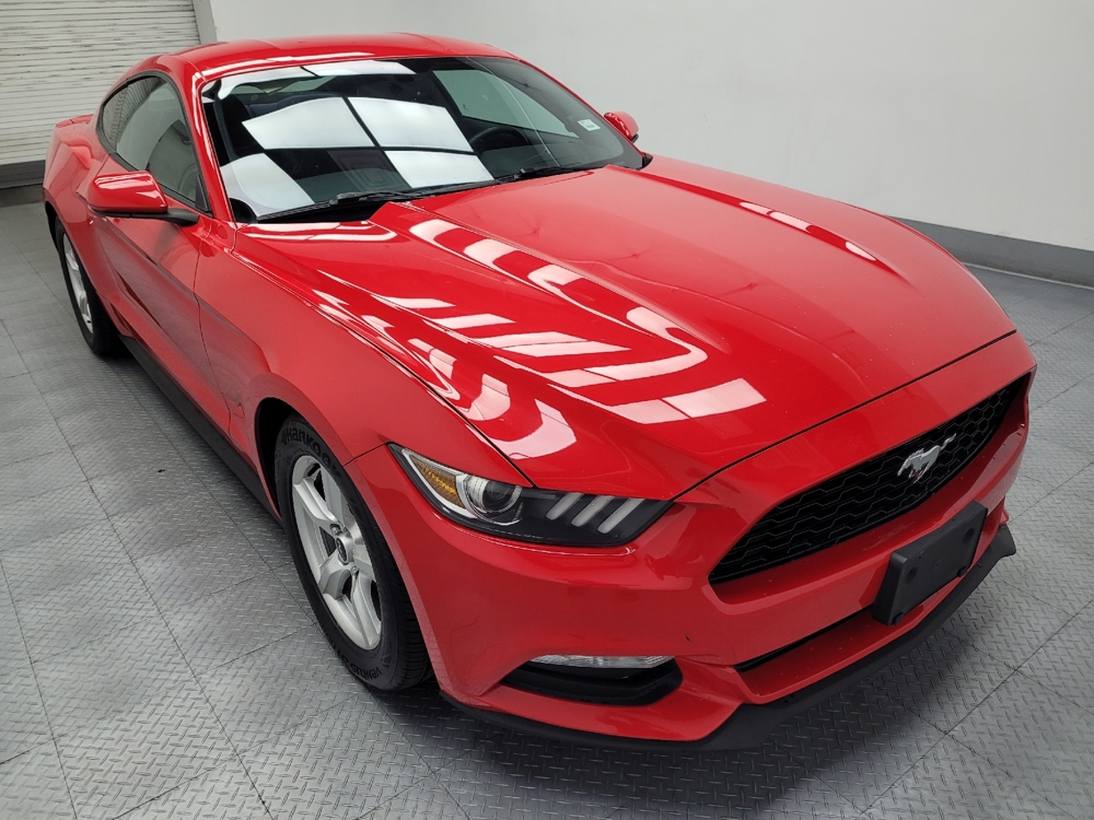 2017 Ford Mustang V6 - Photo 10