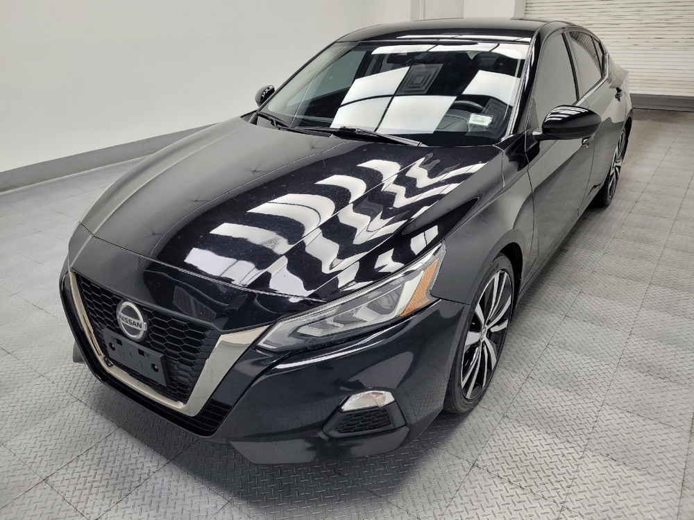 2022 Nissan Altima SR - Photo 10
