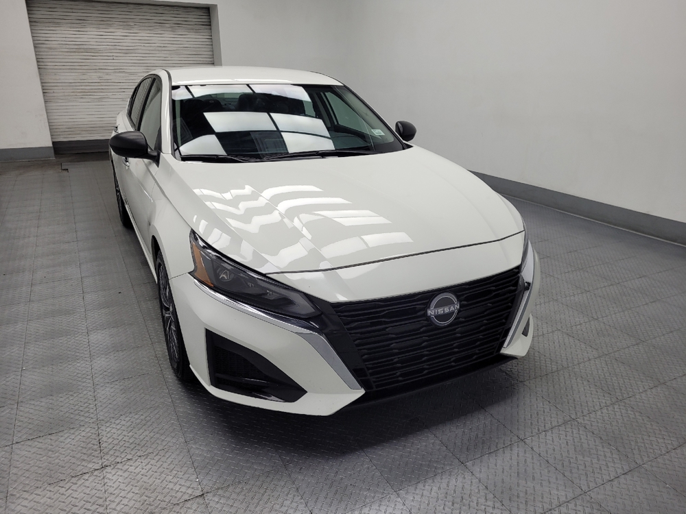 2025 Nissan Altima SV - Photo 11