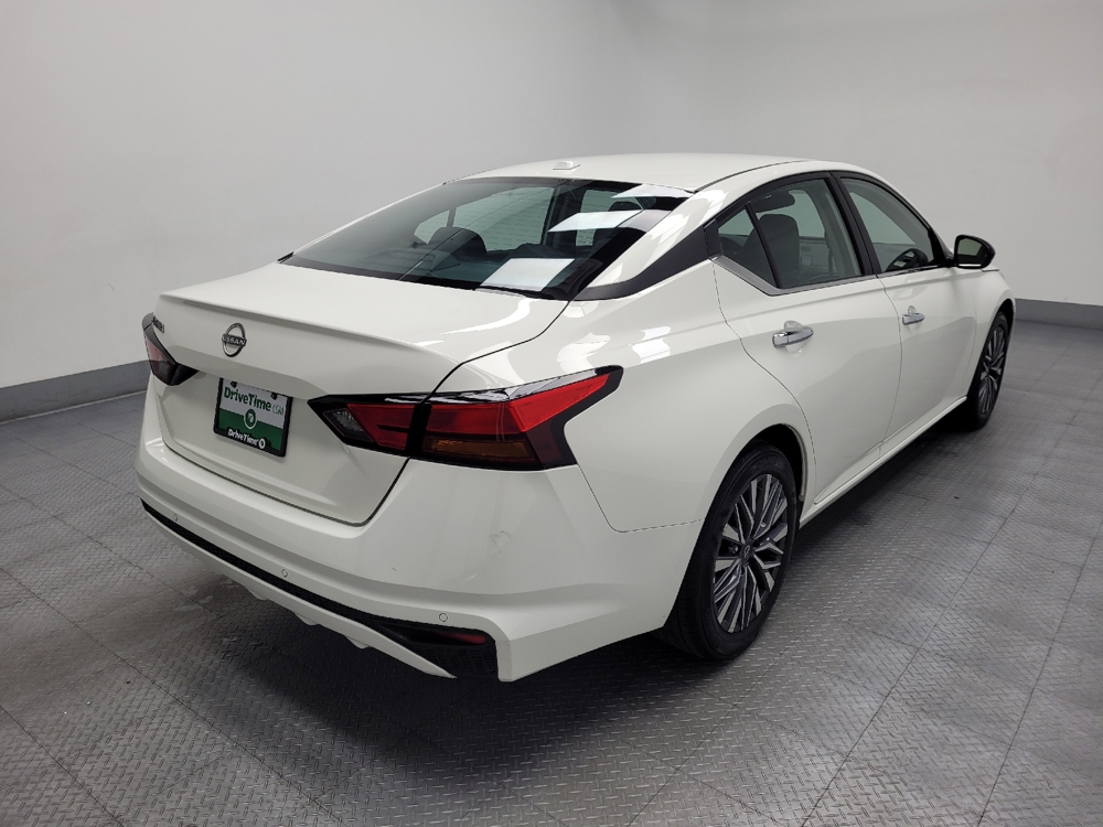 2025 Nissan Altima SV - Photo 7