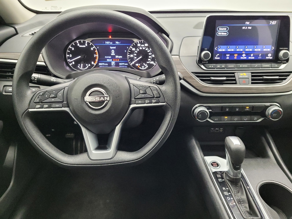 2025 Nissan Altima SV - Photo 17