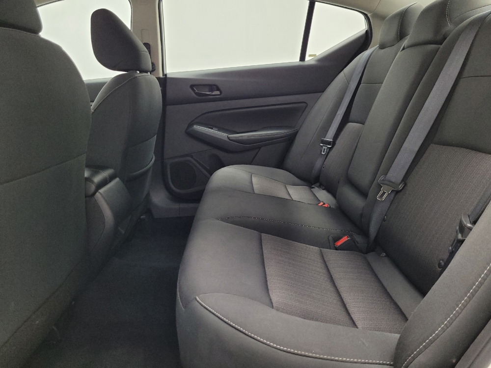 2025 Nissan Altima SV - Photo 14