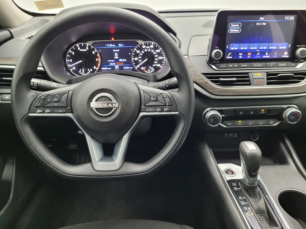 2025 Nissan Altima SV - Photo 17