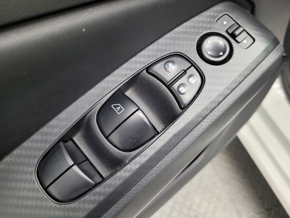 2025 Nissan Altima SV - Photo 21