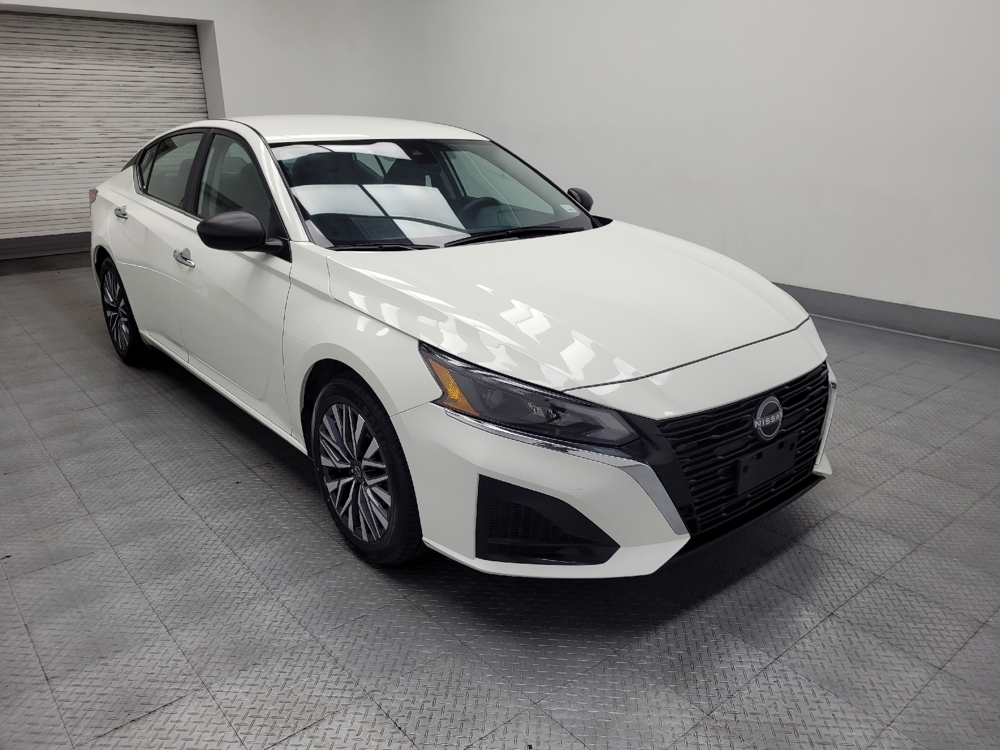 2025 Nissan Altima SV - Photo 10